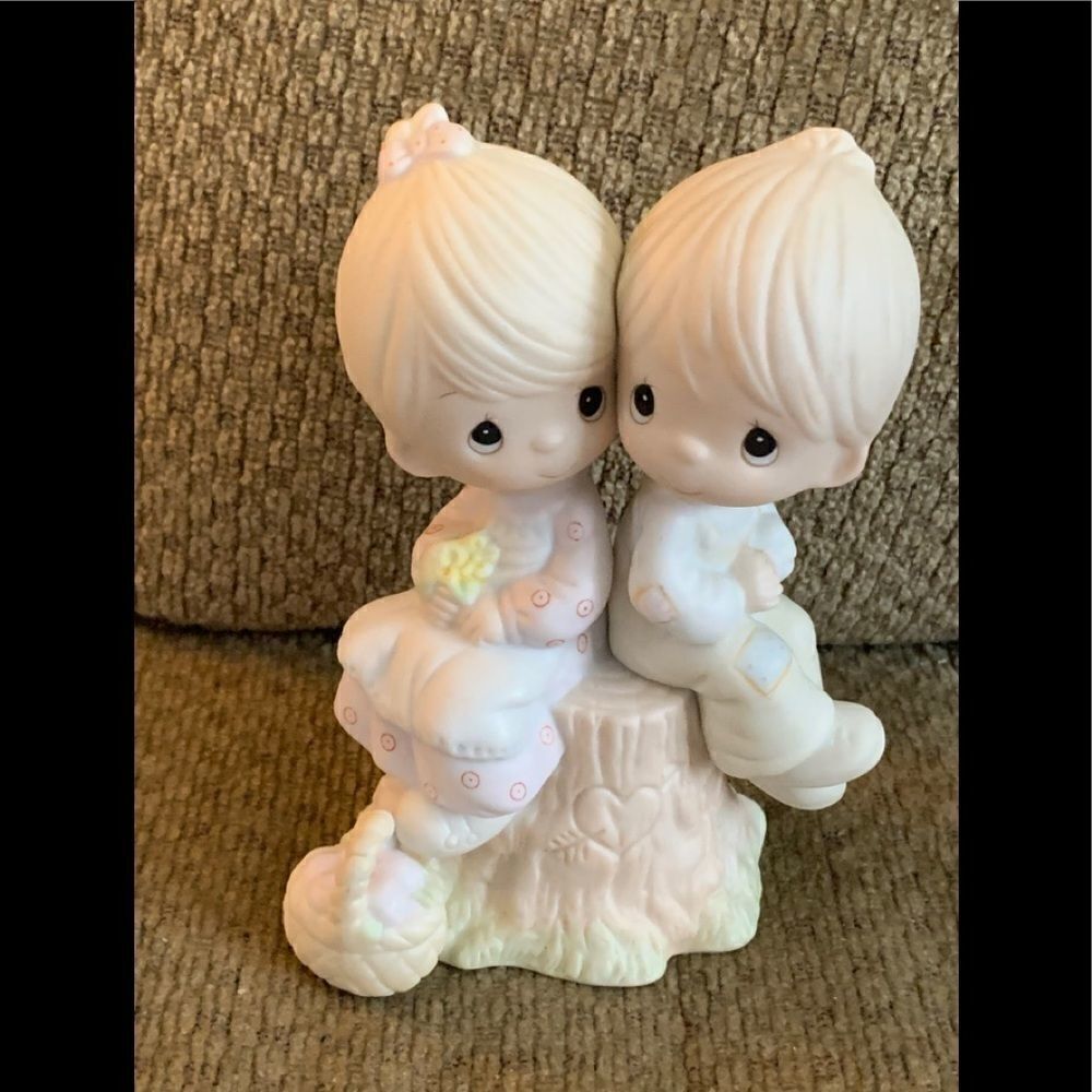 𝅺precious Moments “Love One Another” circa 1979